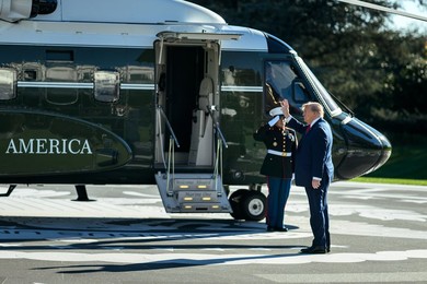 Trump boards Marine One on the South Lawn of the White House